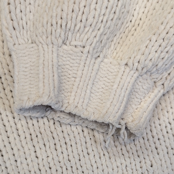 American Eagle Cream Chenille Knit Cardigan Women’s Small Open Front Sweater - Picture 5 of 6